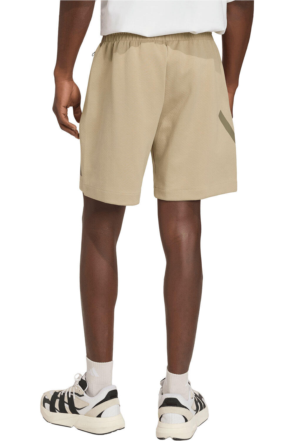 adidas bermudas hombre Z.N.E. vista trasera