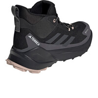 adidas bota trekking mujer TERREX TRAILMAKER 2 MID GTX W vista trasera