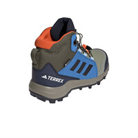 adidas bota trekking niño TERREX MID GTX K vista trasera