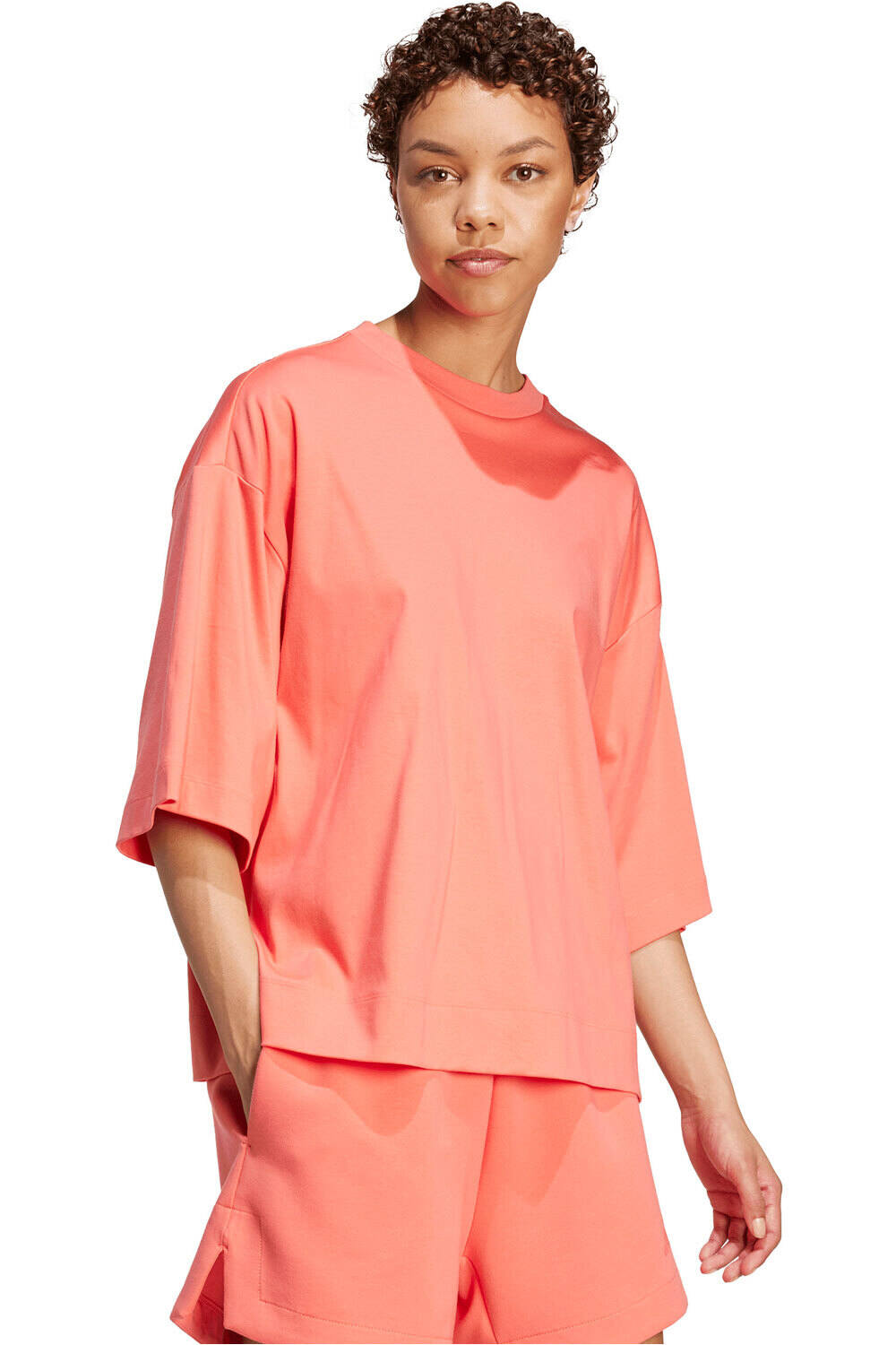 adidas camisa manga corta mujer SOFT LUX OVERSIZED vista detalle