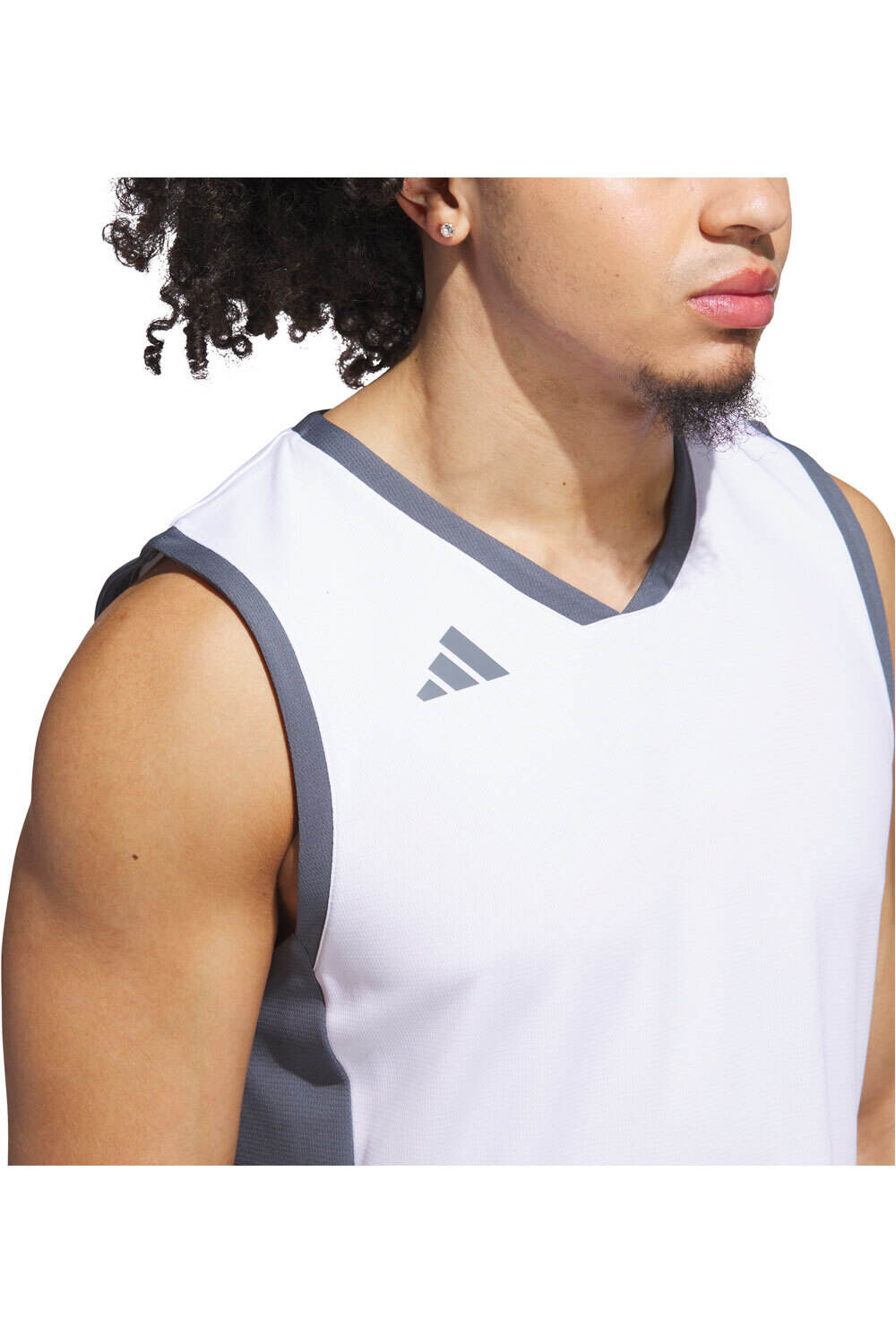adidas camiseta baloncesto PULSE SPEED vista detalle