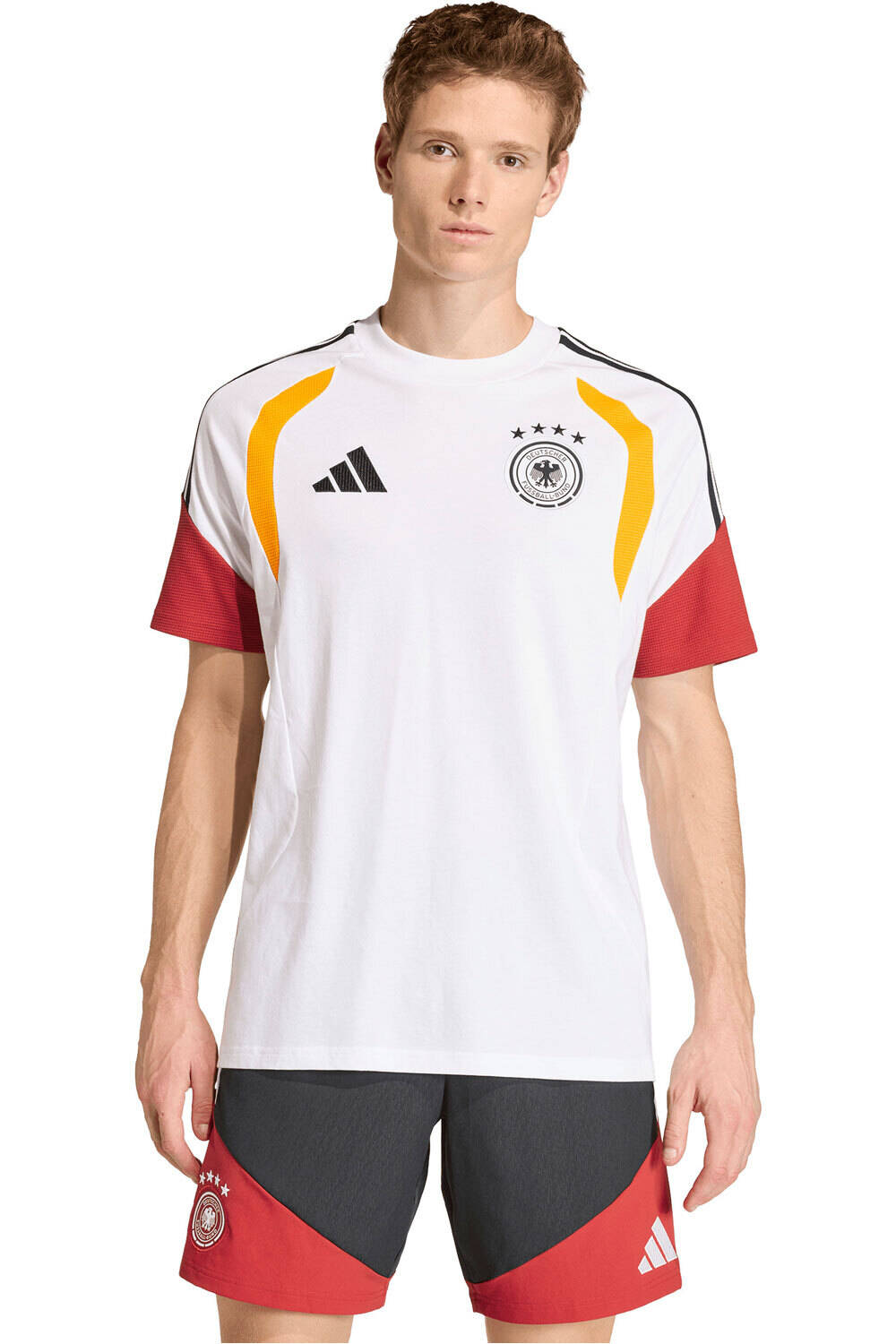 adidas camiseta de fútbol oficiales ALEMANIA 26 TIRO SWEAT vista frontal