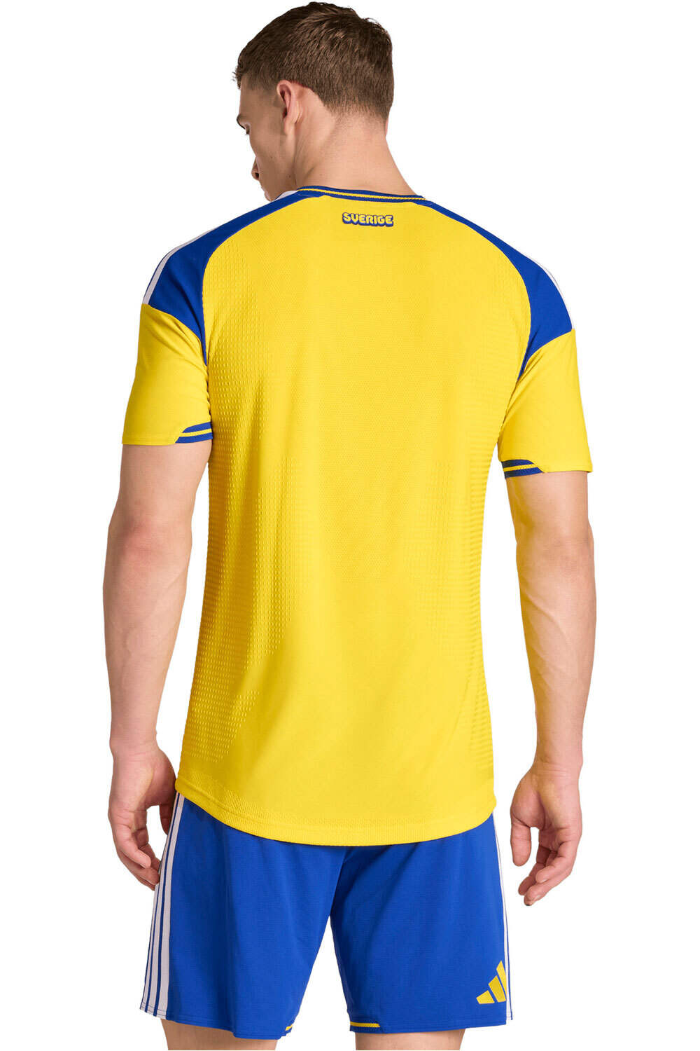 adidas camiseta de fútbol oficiales AUTNTICA SWEDEN 26 HOME vista trasera