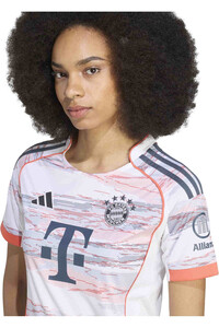 adidas camiseta de fútbol oficiales B.MUNICH 26 A JSY W vista detalle