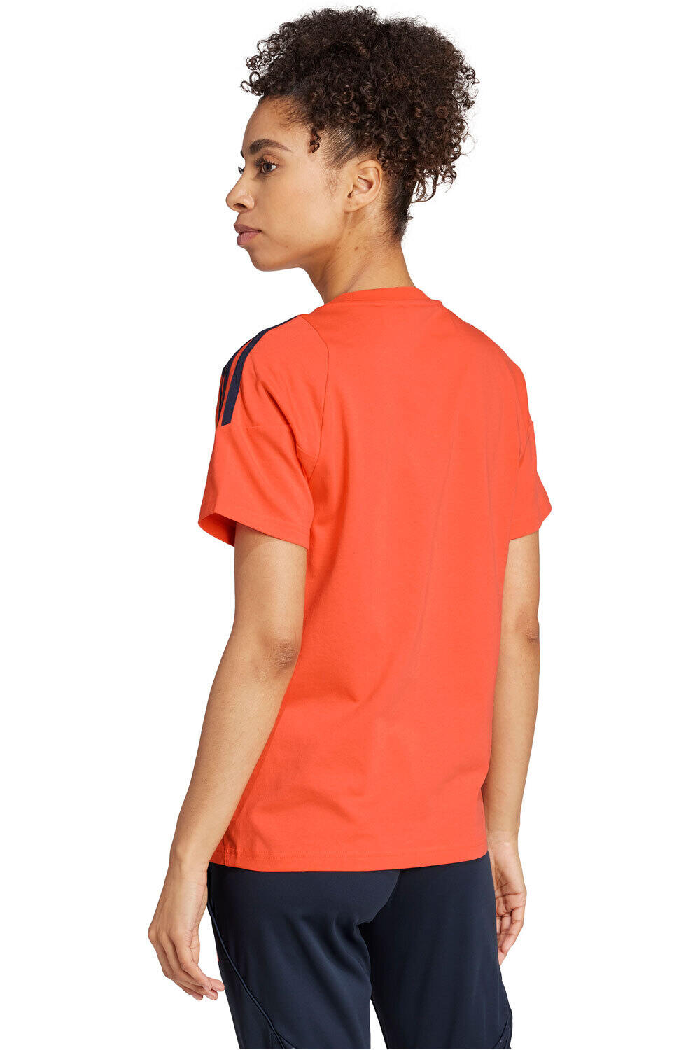 adidas camiseta de fútbol oficiales B.MUNICH 26 TEE W vista trasera