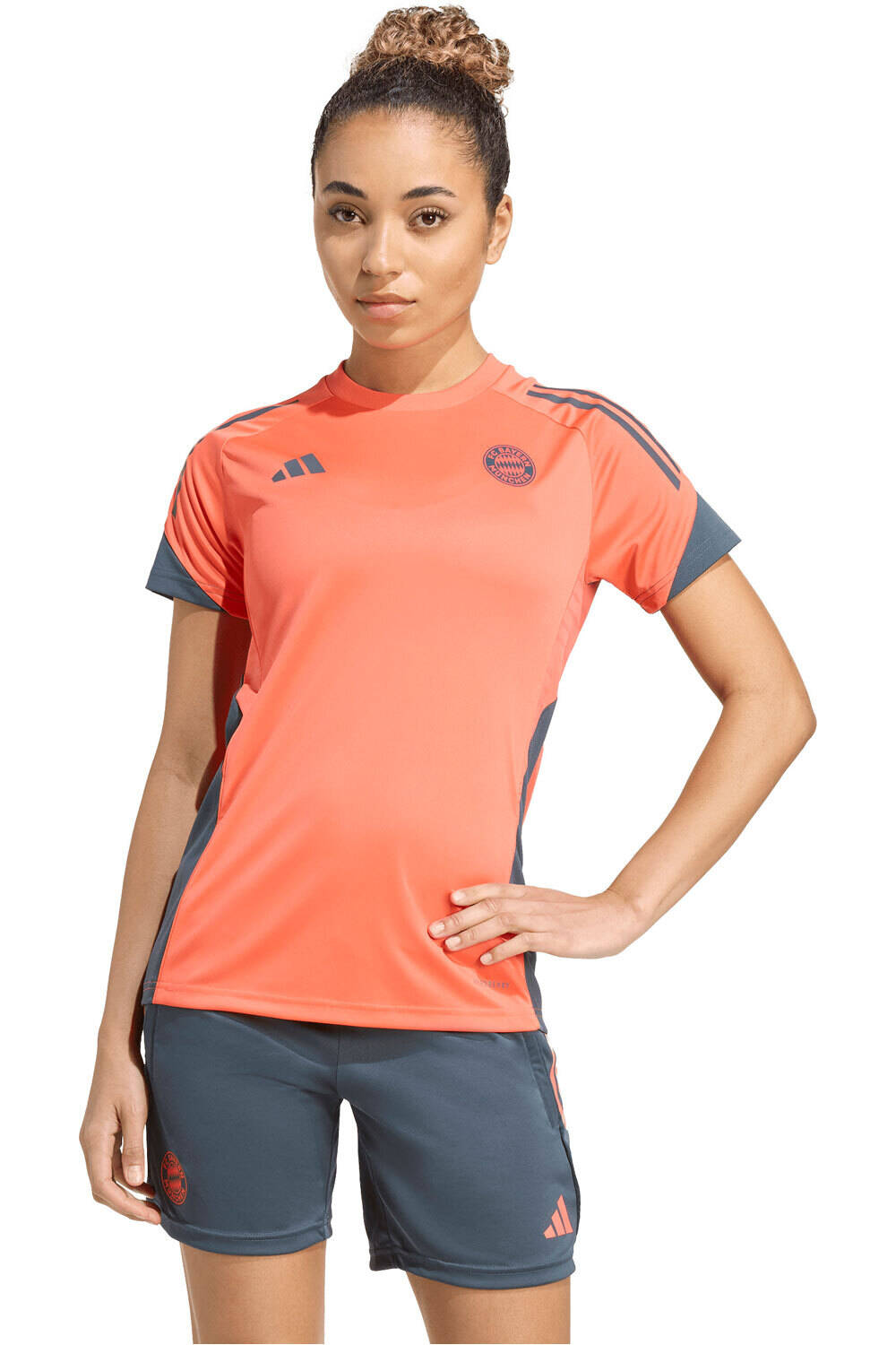 adidas camiseta de fútbol oficiales B.MUNICH 26 TR JSY W vista frontal