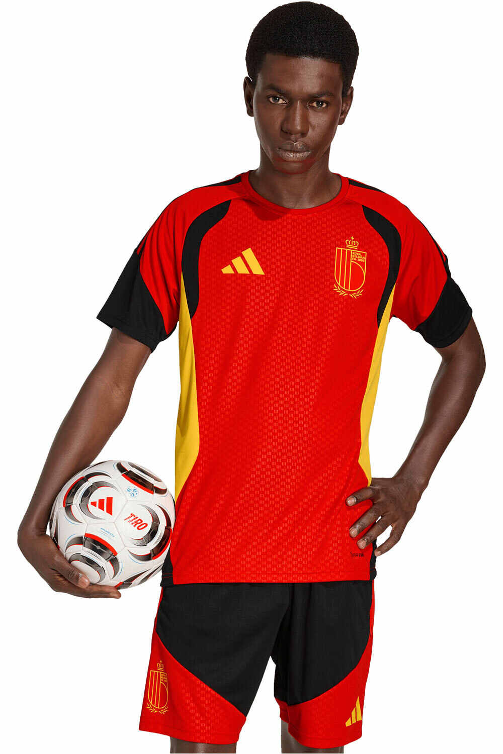 adidas camiseta de fútbol oficiales ENTRENAMIENTO BLGICA TIRO 26 vista frontal