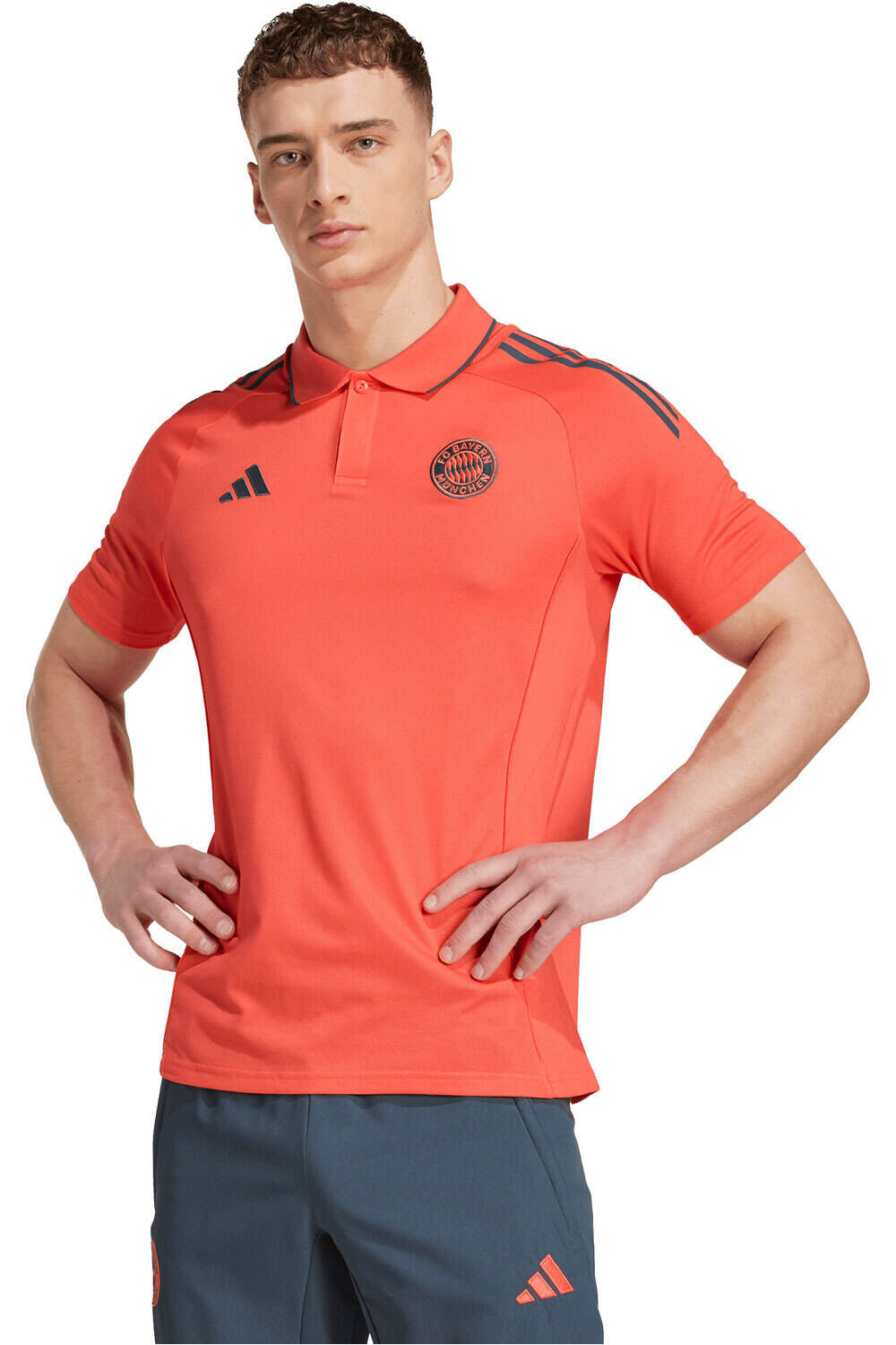 adidas camiseta de fútbol oficiales FC BAYERN 2025/2026 TIRO25 vista frontal