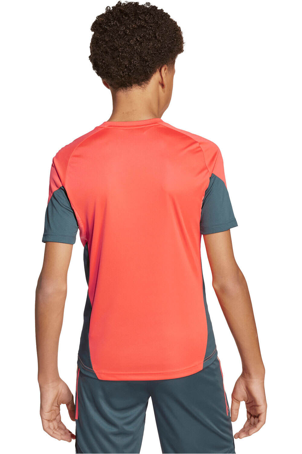 adidas camiseta de fútbol oficiales niño B.MUNICH 26 TR JSY Y vista frontal