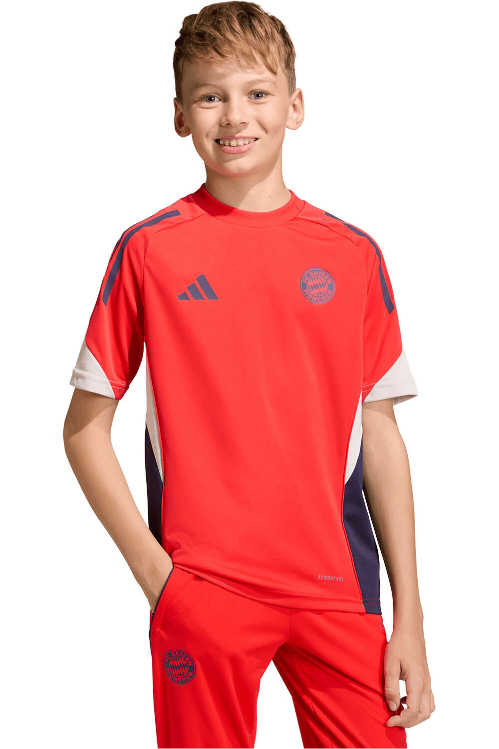 adidas camiseta de fútbol oficiales niño ENTRENO FC BAYERN TIRO 25 COMPETITION vista frontal