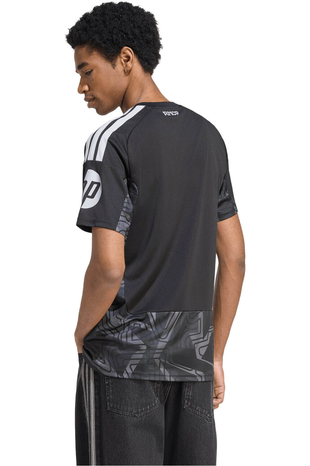 adidas camiseta de fútbol oficiales REAL MADRID 26/27 PRIMERA EQUIPACIN vista trasera