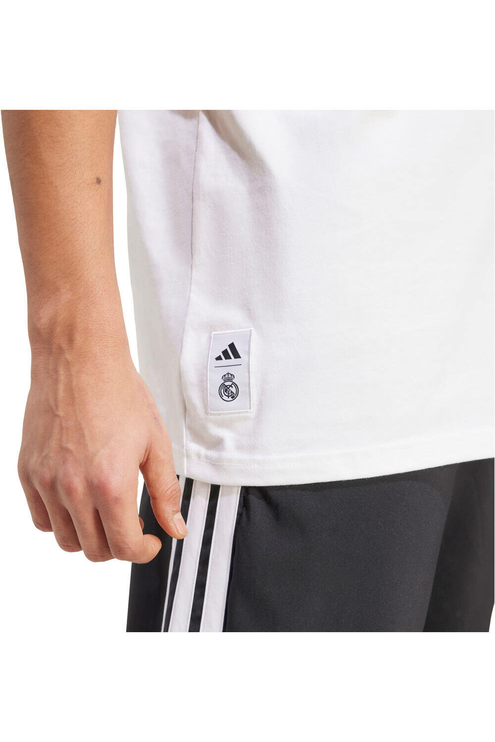 adidas camiseta de fútbol oficiales REAL MADRID SEASONAL GRAPHIC 03