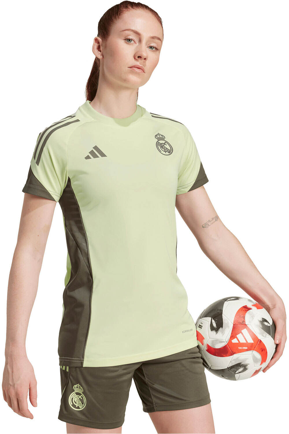 adidas camiseta de fútbol oficiales R.MADRID 26 TR JSY W vista detalle