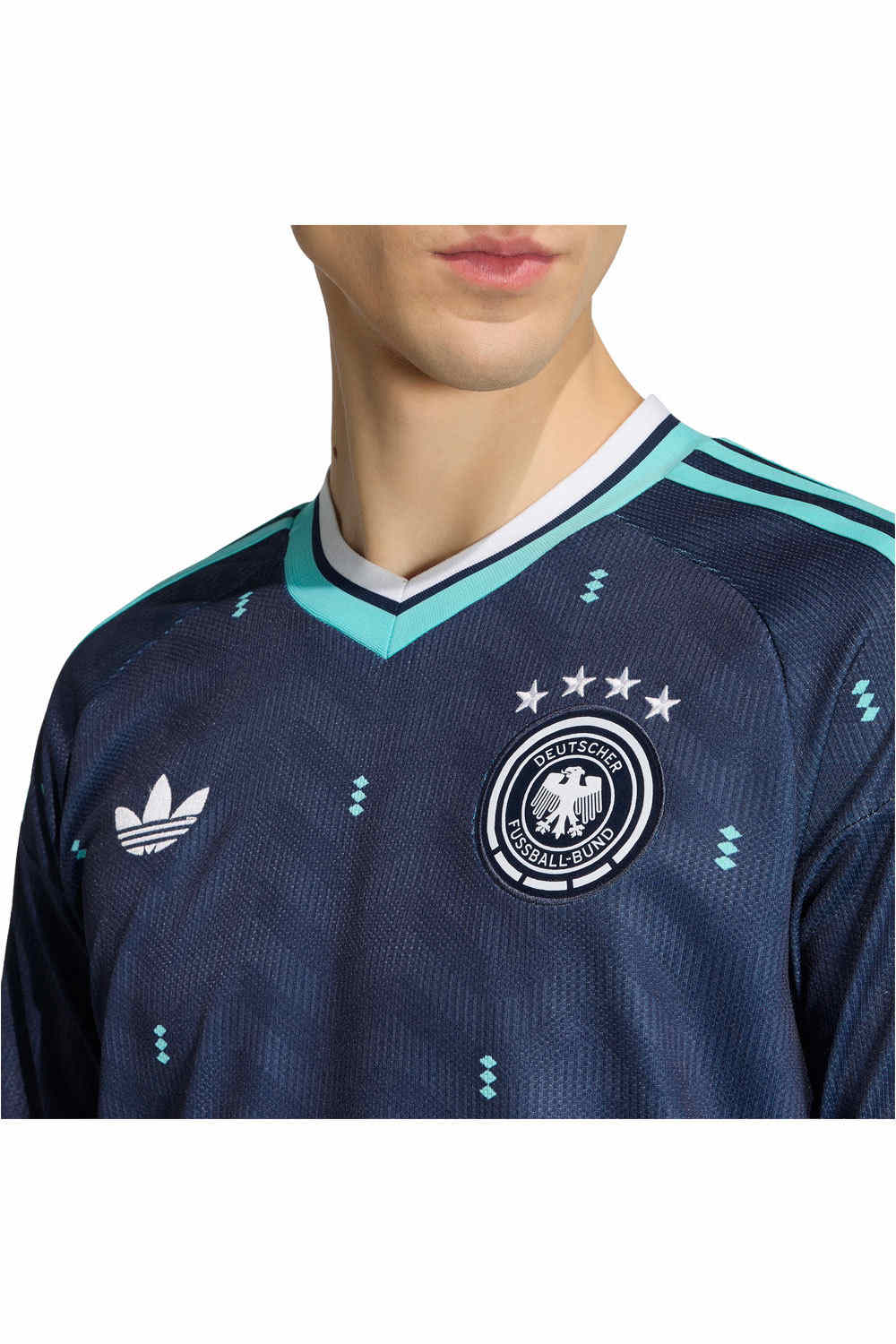 adidas camiseta de fútbol oficiales SEGUNDA EQUIPACIN MUNDIAL ALEMANIA 26 vista detalle