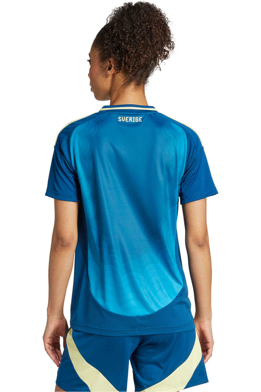 adidas camiseta de fútbol oficiales SUECIA 24 A JSY W vista trasera