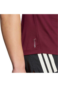 adidas camiseta entrenamiento manga corta mujer Run Ess Tee W 03