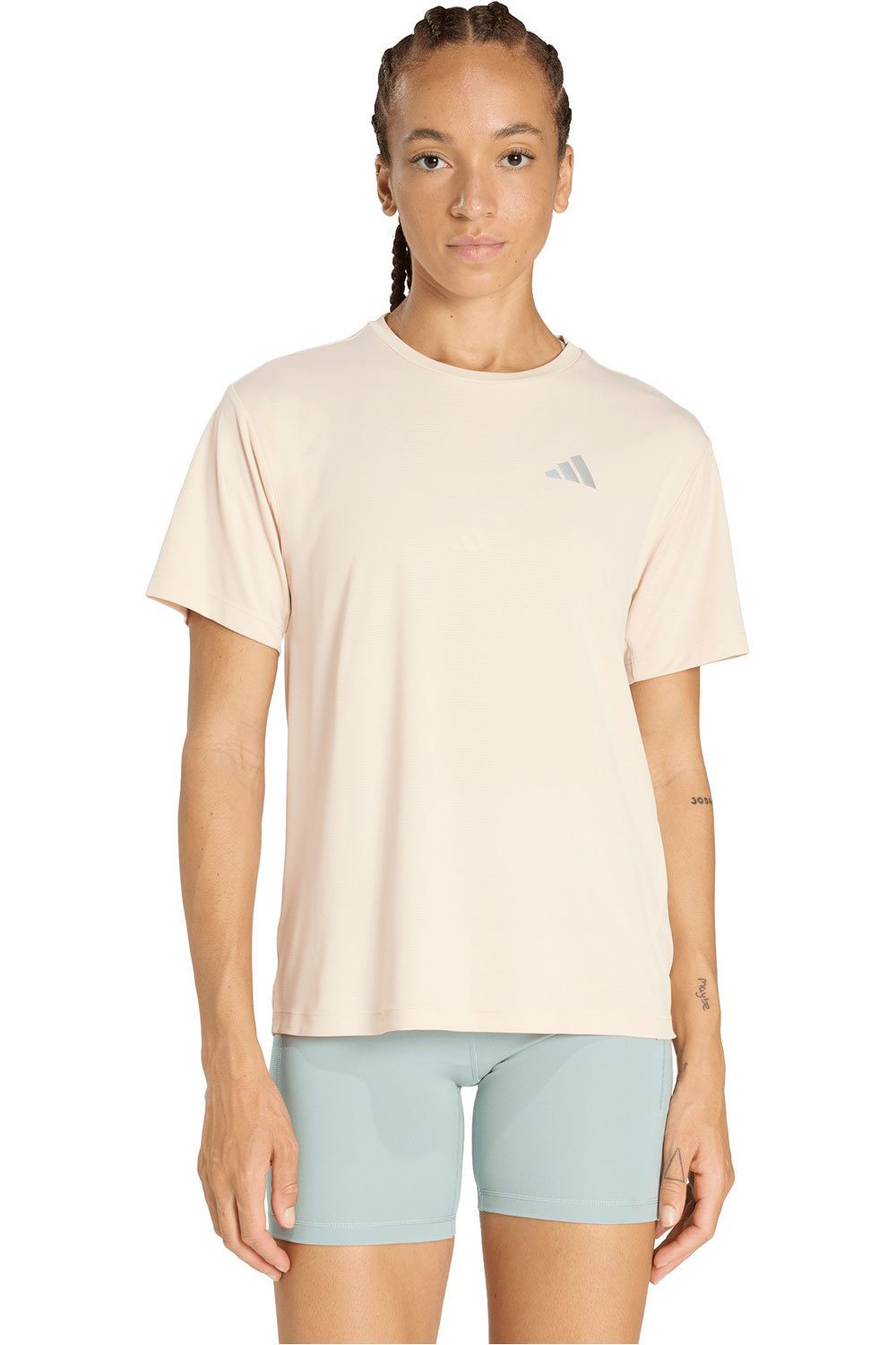 adidas camiseta entrenamiento manga corta mujer Run Ess Tee W vista frontal