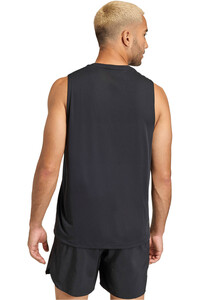 adidas camiseta entrenamiento tirantes hombre Run Ess Tank M vista trasera