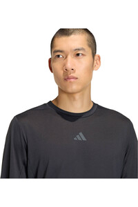 adidas camiseta fitness hombre D4T ESSENTIALS vista detalle