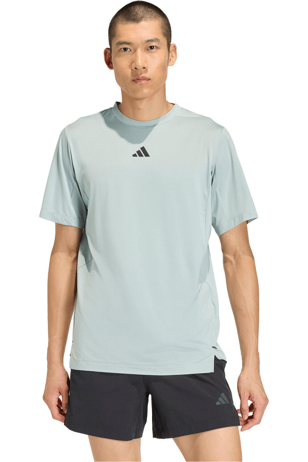 adidas camiseta fitness hombre D4T ESSENTIALS vista frontal
