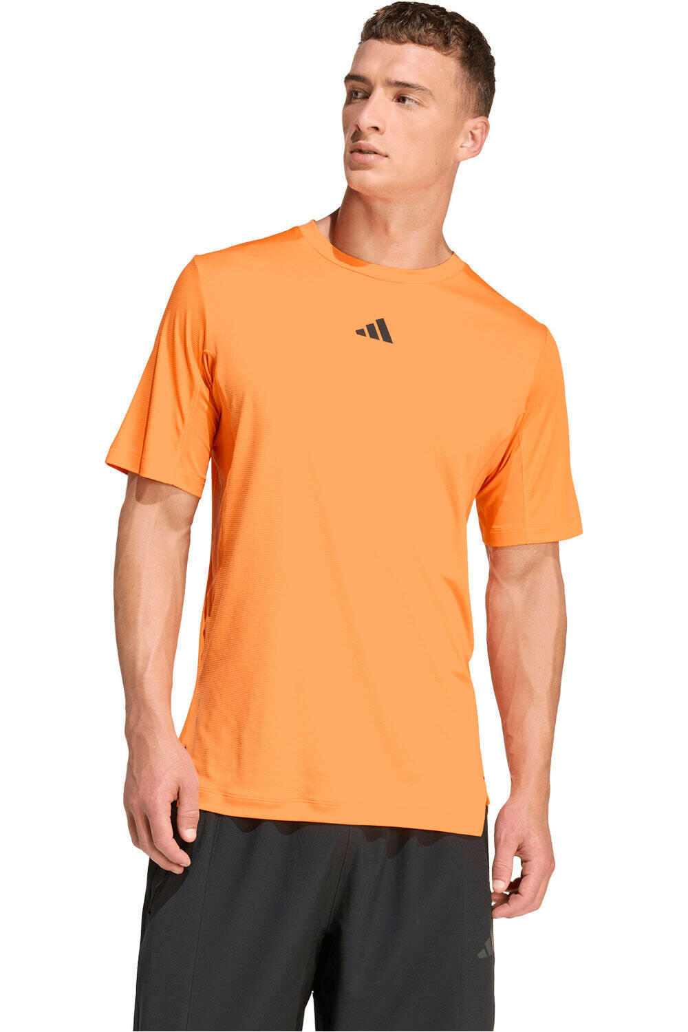 adidas camiseta fitness hombre D4T PRIMELIFT 3 STRIPES vista frontal