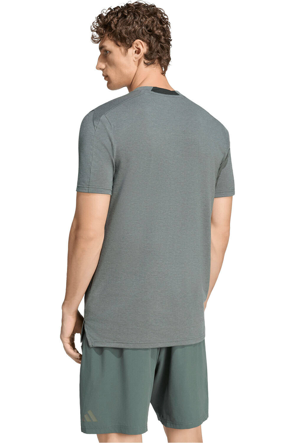 adidas camiseta fitness hombre DESIGNED 4 vista trasera