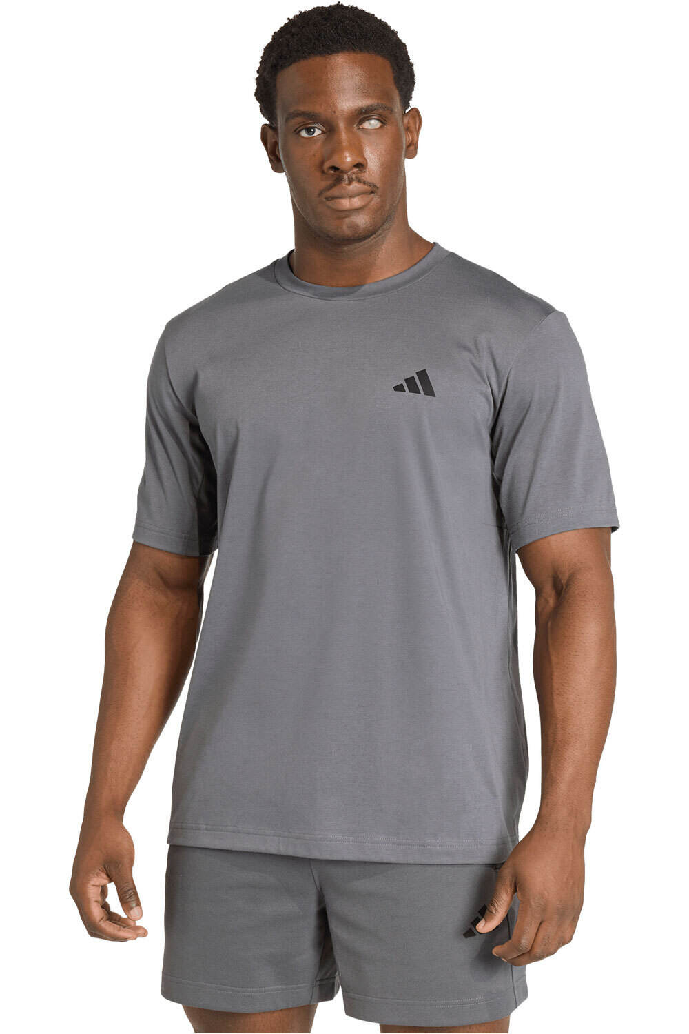 adidas camiseta fitness hombre ENTRENAMIENTO ESSENTIALS FEELREADY vista frontal