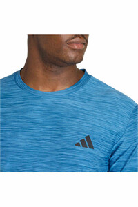 adidas camiseta fitness hombre ENTRENAMIENTO ESSENTIALS FLEX vista detalle