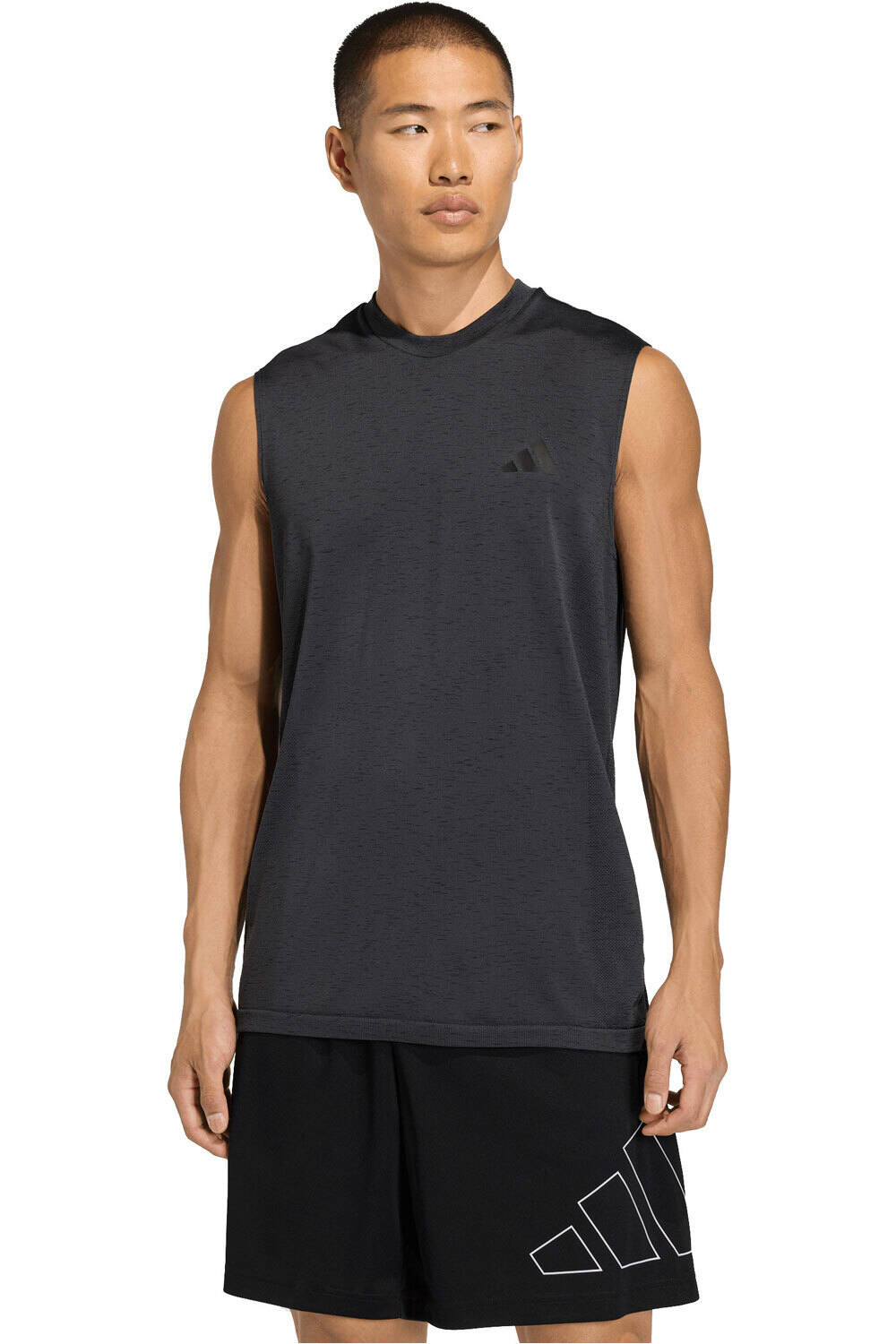 adidas camiseta fitness hombre ENTRENAMIENTO SIN COSTURAS ESSENTIALS vista frontal
