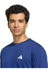 adidas camiseta fitness hombre ESSENTIALS FEELREADY vista detalle