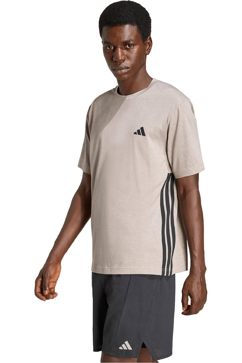adidas camiseta fitness hombre ESSENTIALS FEELREADY vista frontal