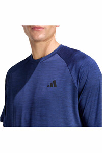 adidas camiseta fitness hombre ESSENTIALS vista detalle