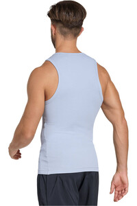 adidas camiseta fitness hombre POWER ESSENTIALS vista trasera