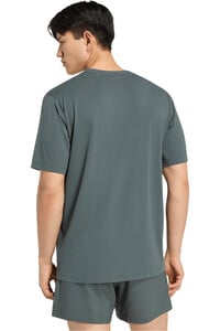 adidas camiseta fitness hombre PRIMELIFT ESSENTIALS HOLIDAY vista trasera