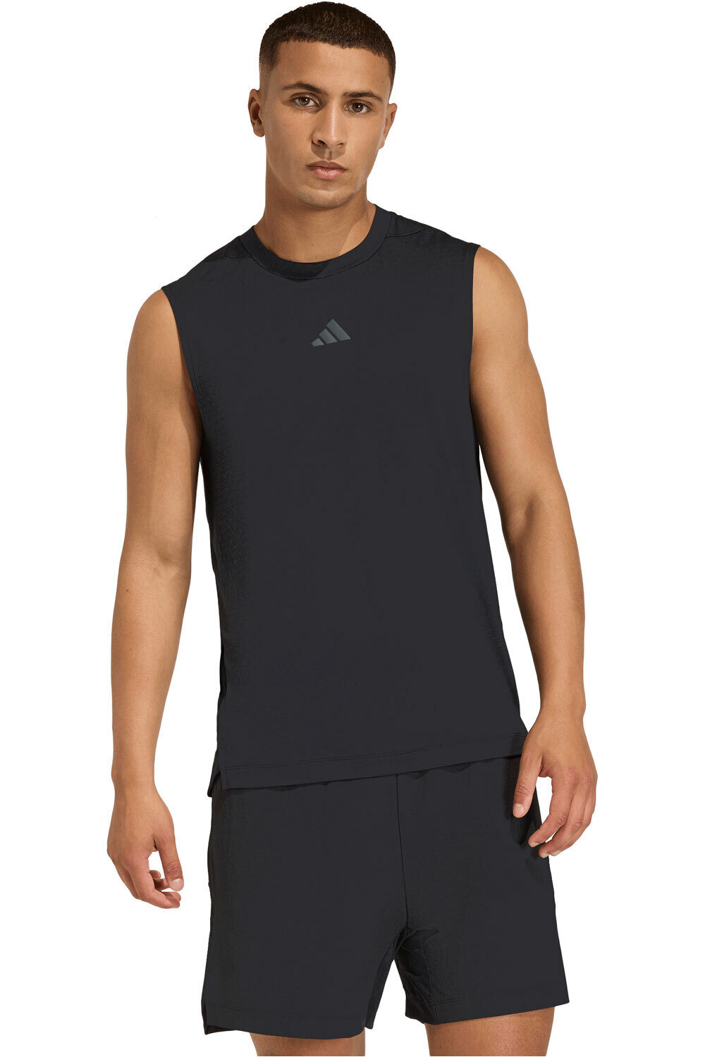adidas camiseta fitness hombre TCNICA SIN MANGAS D4T POWER 3 BANDAS vista frontal