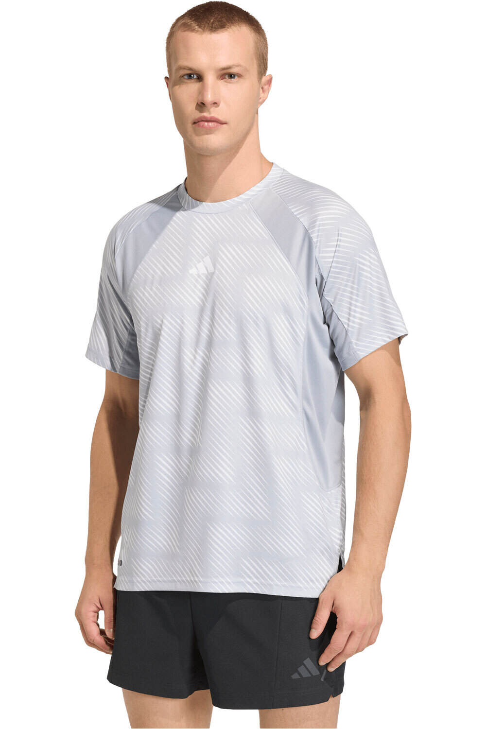 adidas camiseta fitness hombre TECH APPAREL WC26 vista frontal