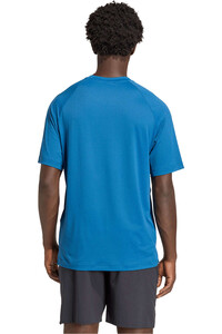 adidas camiseta fitness hombre TECH ESSENTIALS WORKOUT vista trasera