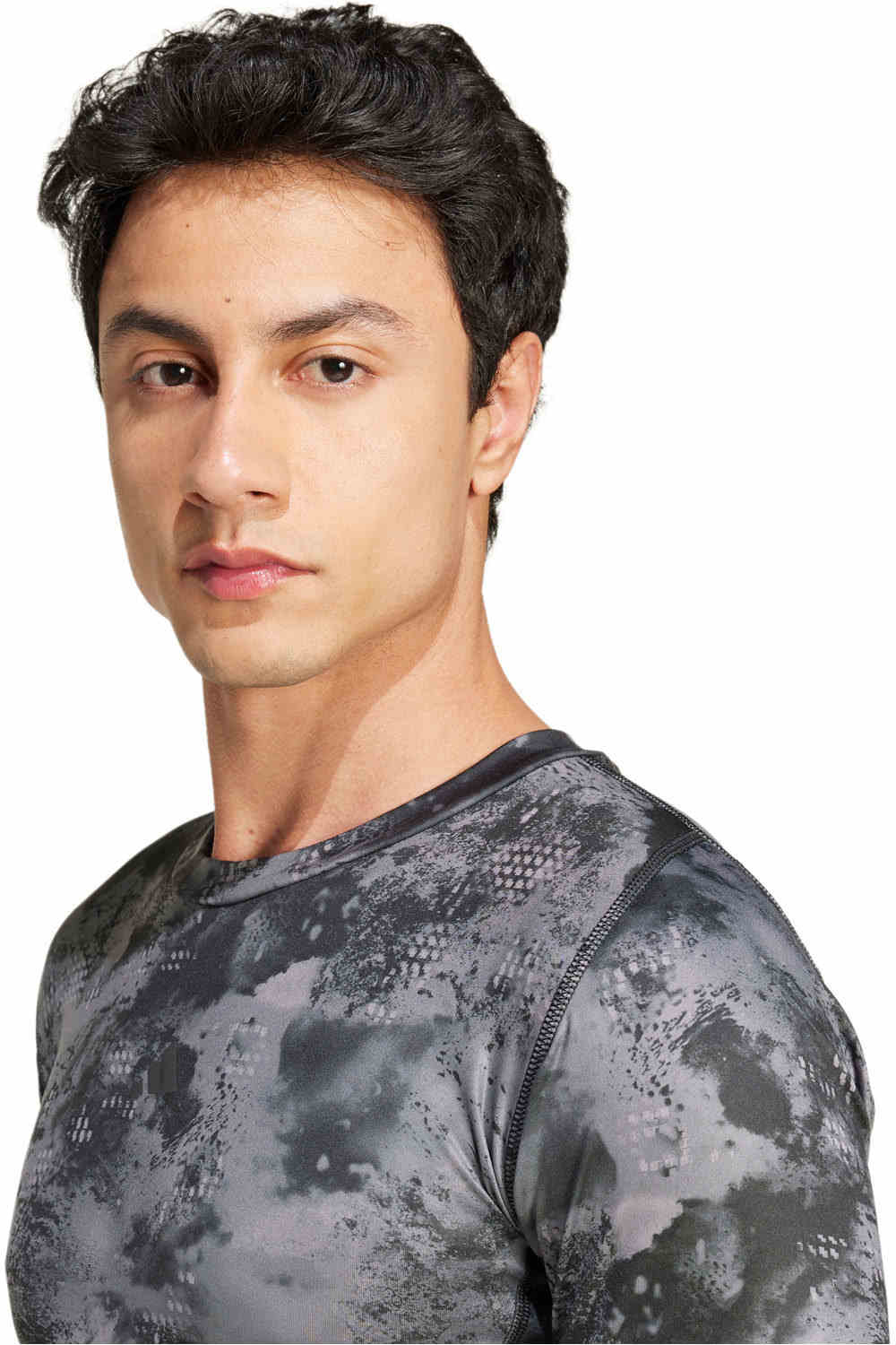 adidas camiseta fitness hombre TF AOP TEE vista detalle