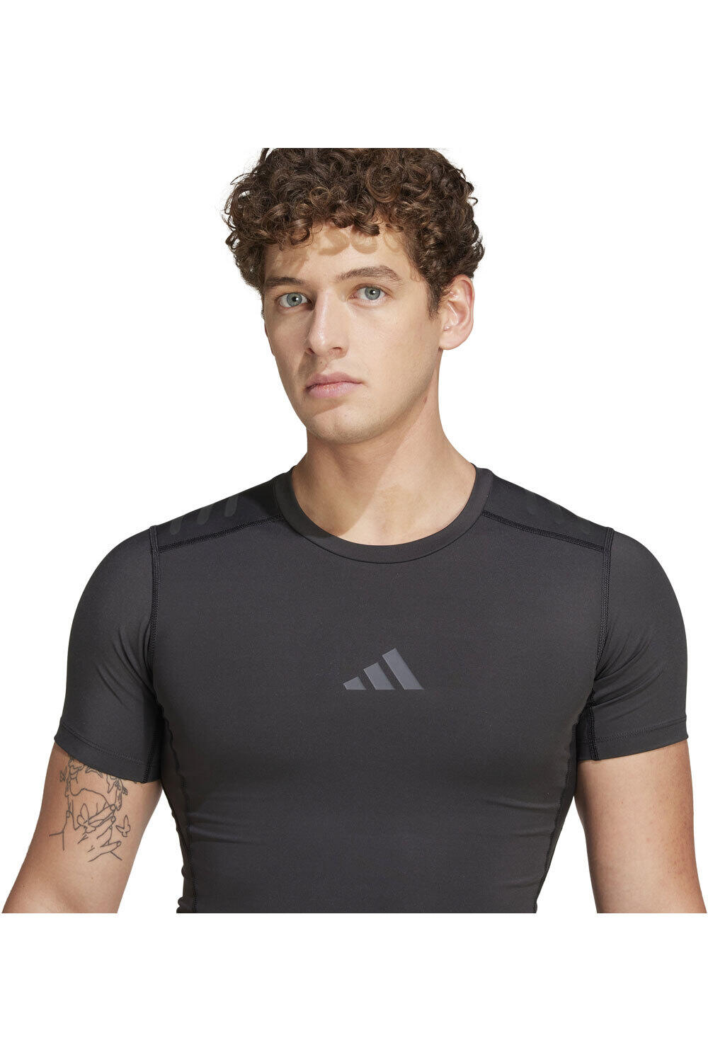 adidas camiseta fitness hombre TF CNTRL TEE vista detalle