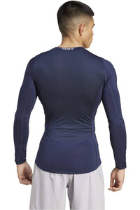 adidas camiseta fitness hombre TF LS TEE vista trasera