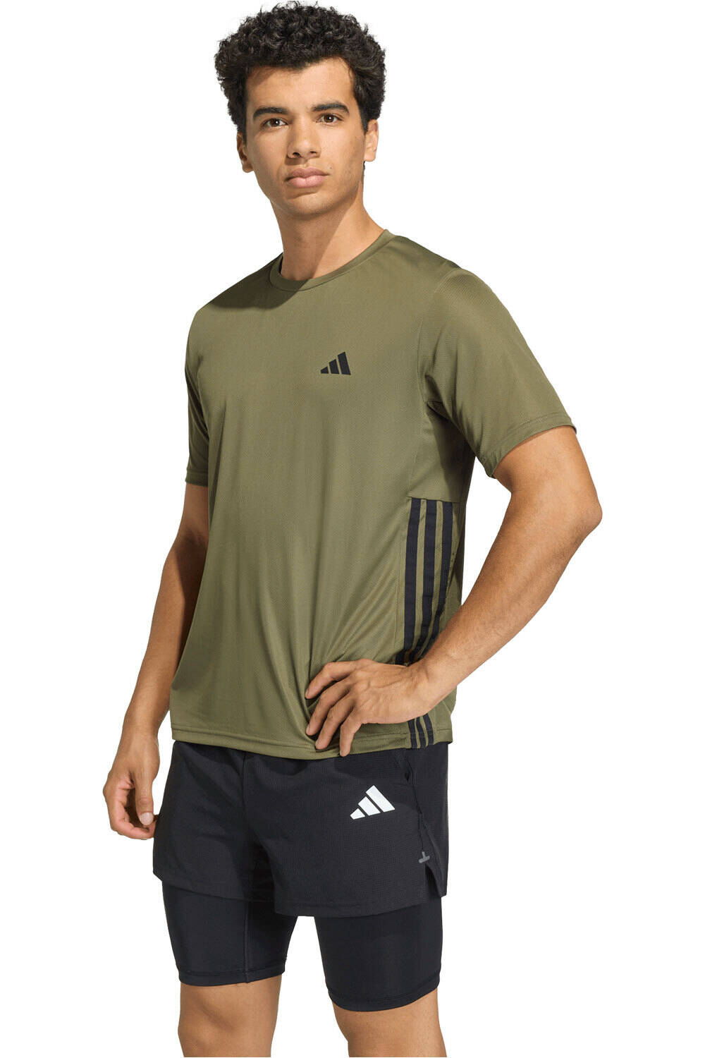 adidas camiseta fitness hombre WORKOUT ESSENTIALS vista frontal