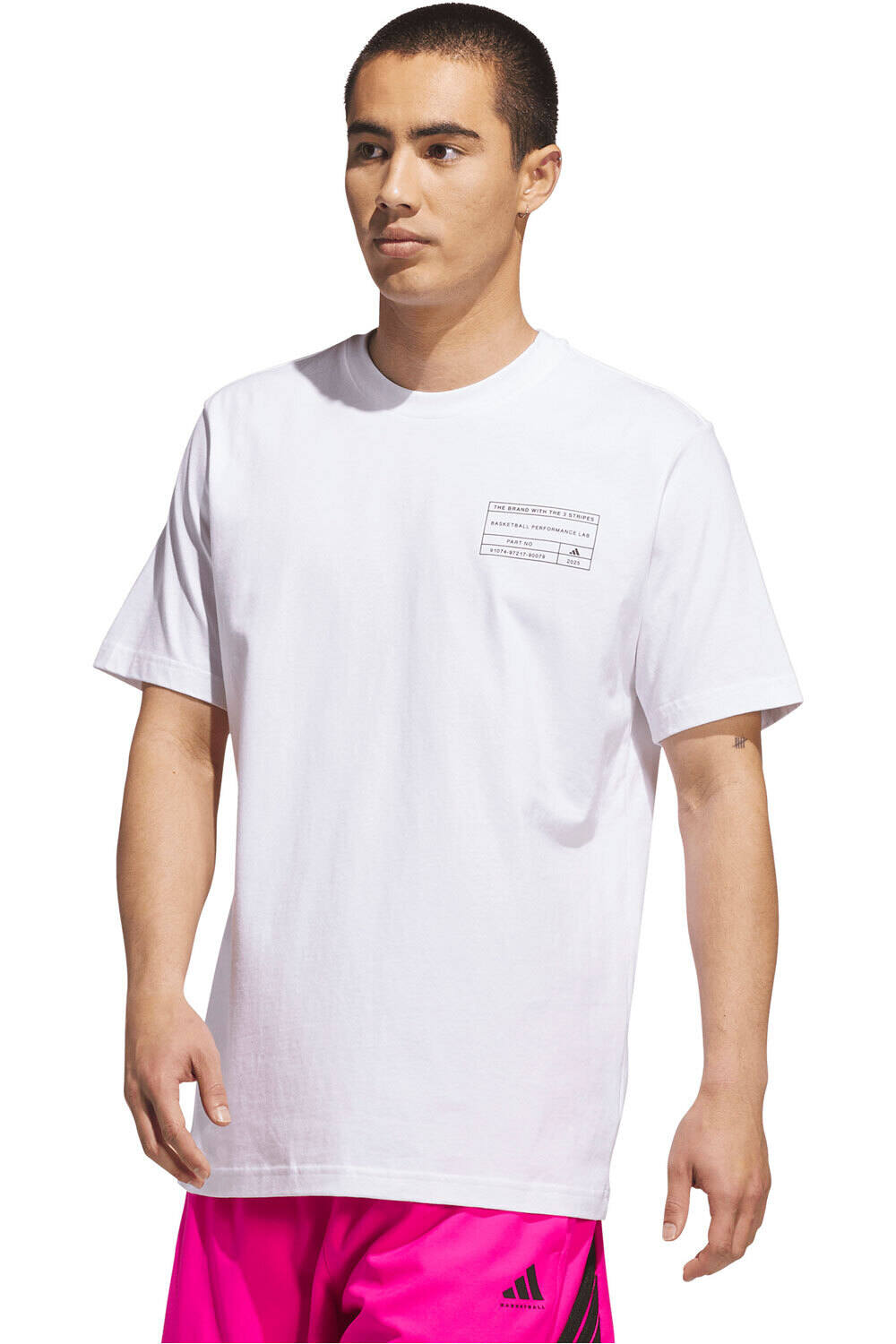 adidas camiseta manga corta hombre BASKETBALL GRAPHIC vista frontal