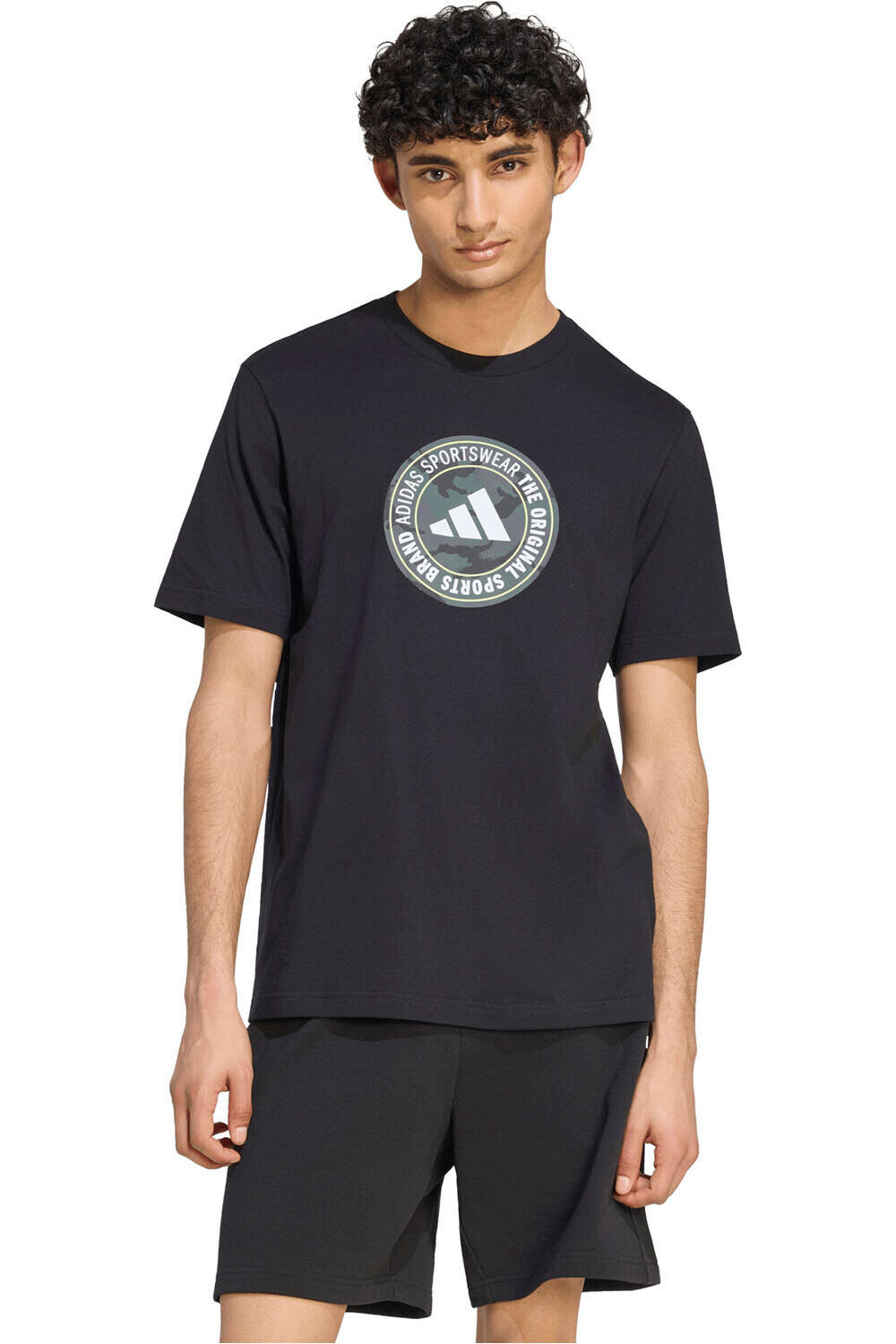 adidas camiseta manga corta hombre CAMISETA CAMO CIRCLE GRAPHIC vista frontal