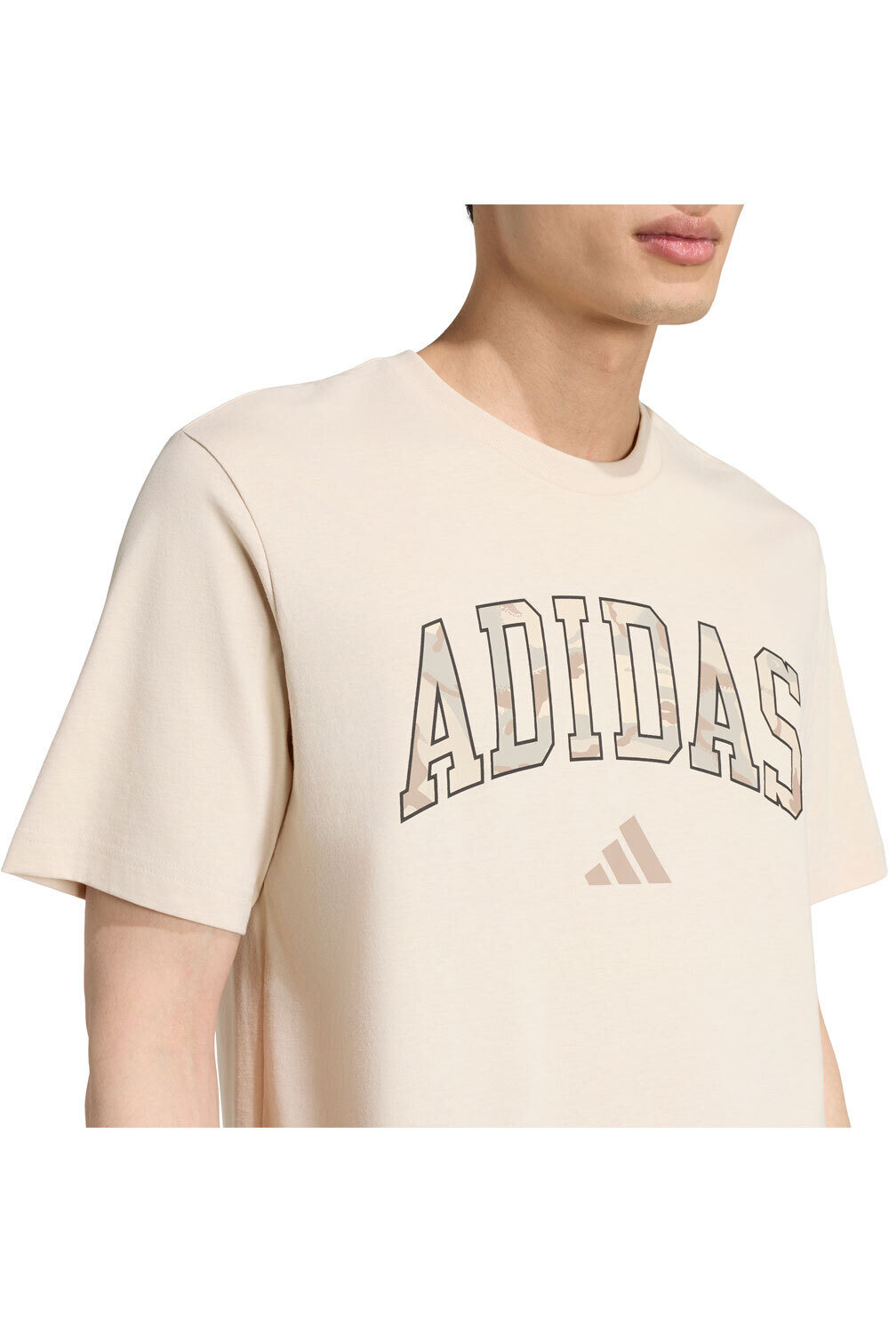 adidas camiseta manga corta hombre CAMISETA ESTAMPADA CAMO SCRIPT vista detalle