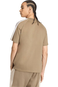 adidas camiseta manga corta hombre Camiseta Seasonal Ess bloques color vista trasera