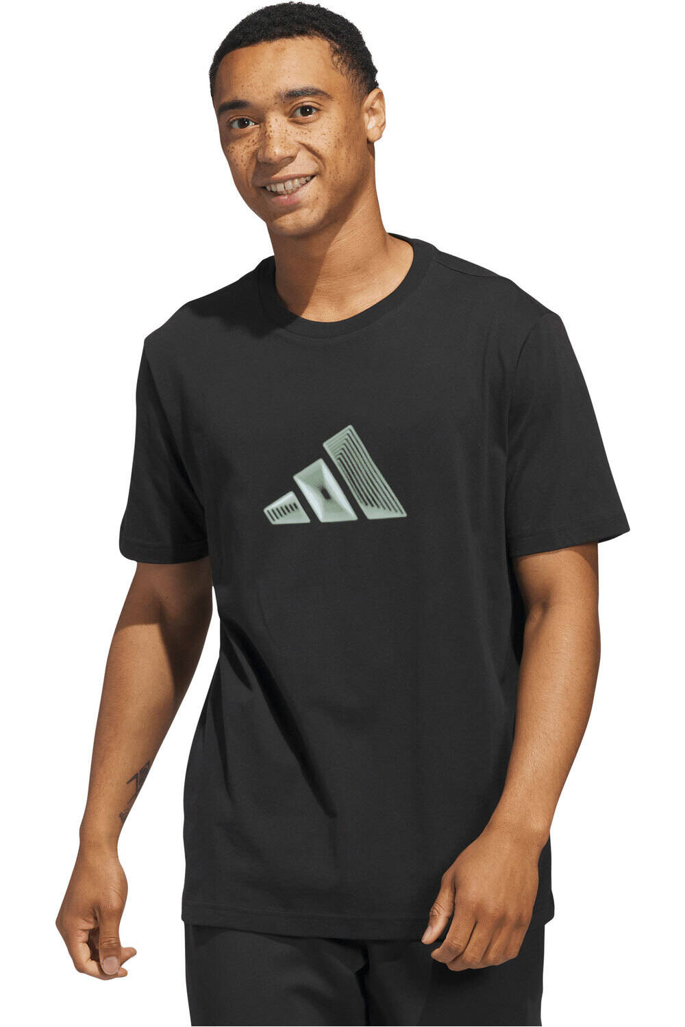 adidas camiseta manga corta hombre GRFICA 3-BAR vista frontal