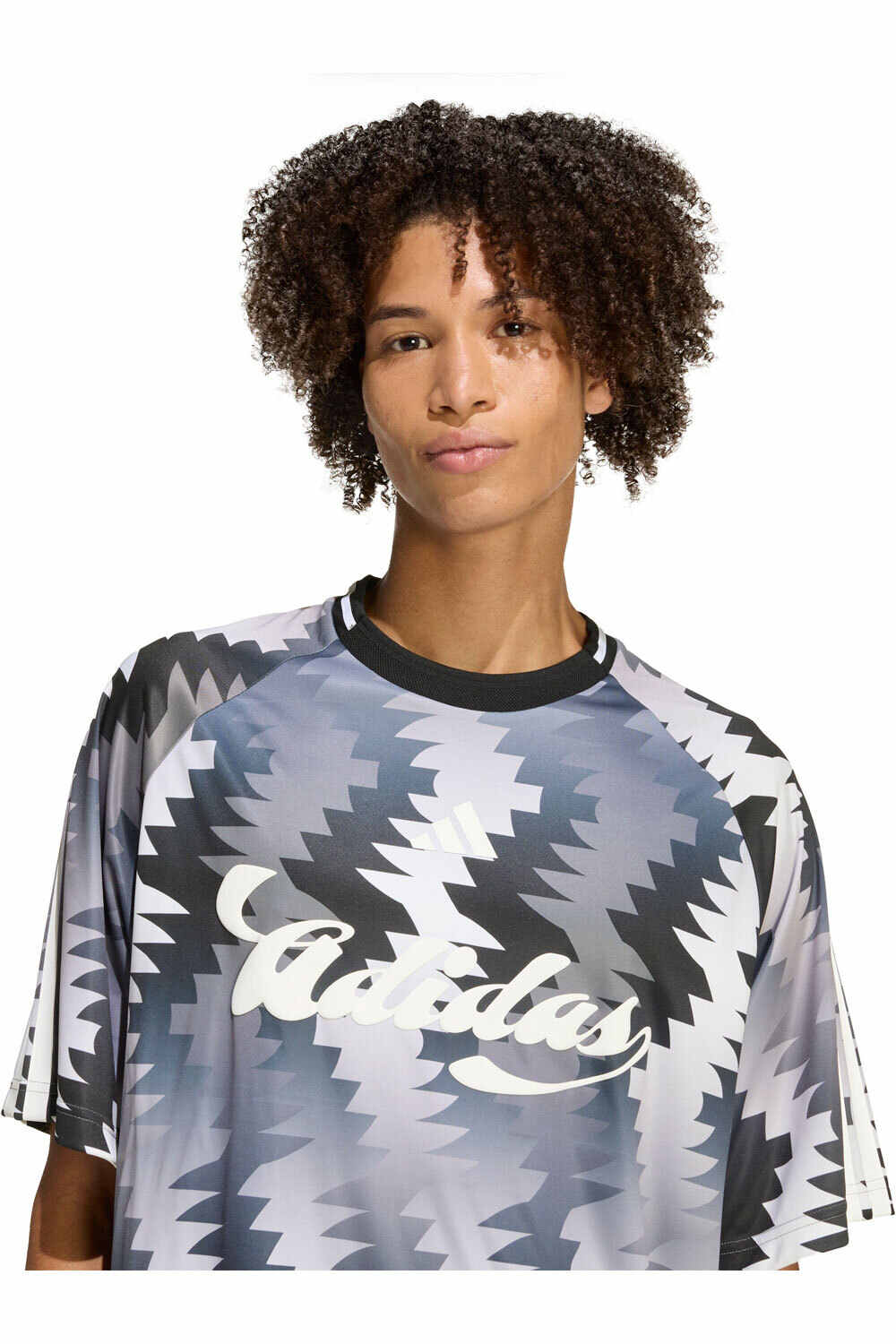 adidas camiseta manga corta hombre HOUSE OF TIRO X COMMON GOAL vista detalle