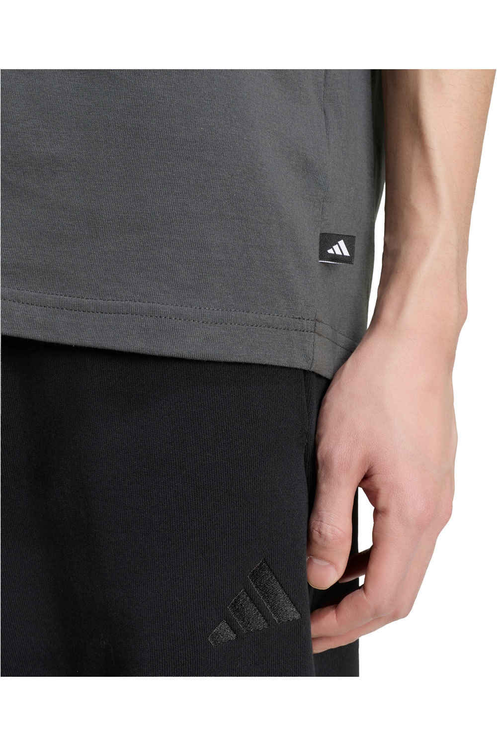 adidas camiseta manga corta hombre M EMB SLIDES T 03