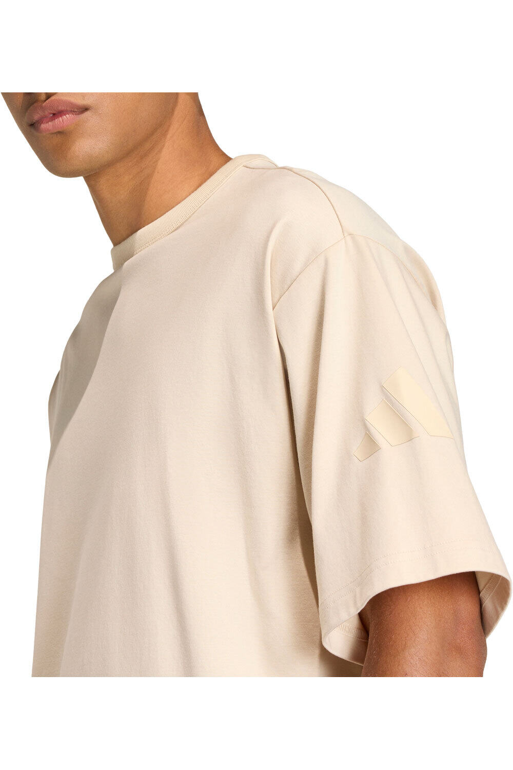 adidas camiseta manga corta hombre SOFT LUX vista detalle