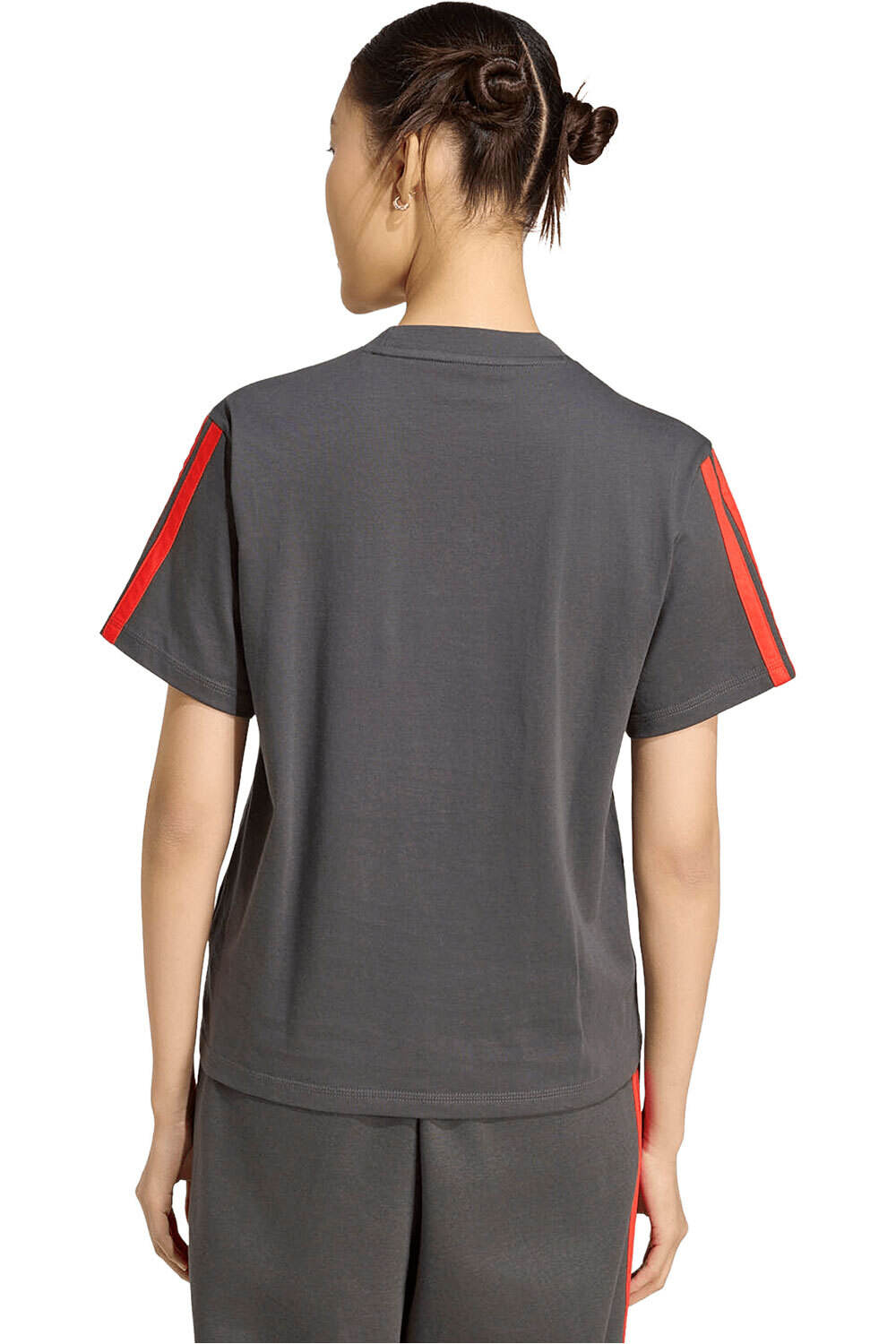 adidas camiseta manga corta mujer AUDI FORMULA ONE TEAM DNA vista trasera